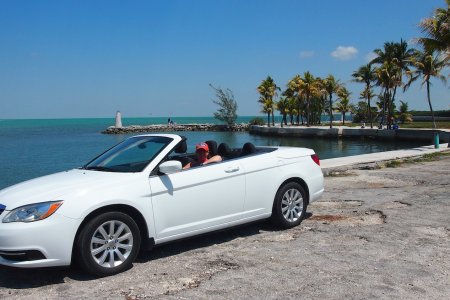 &#039;Onze&#039; cabriolet voor een ritje over de Florida Keys